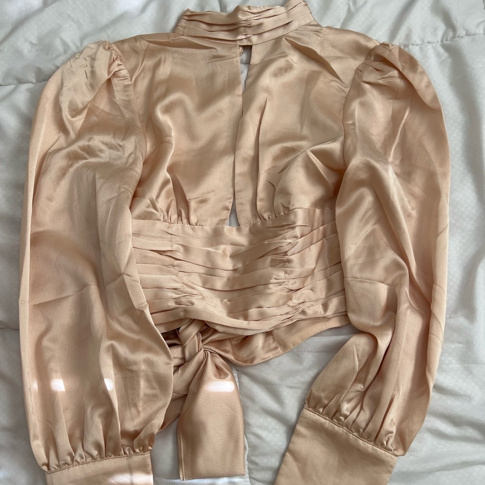 Creme open back long sleeve top